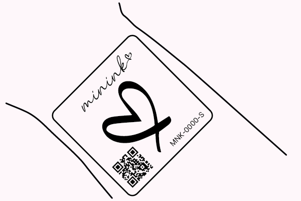 Beim Auftragen der temporären minink Tattoos ist es wichtig, dass vorab die richtige Stelle ausgewählt wird.