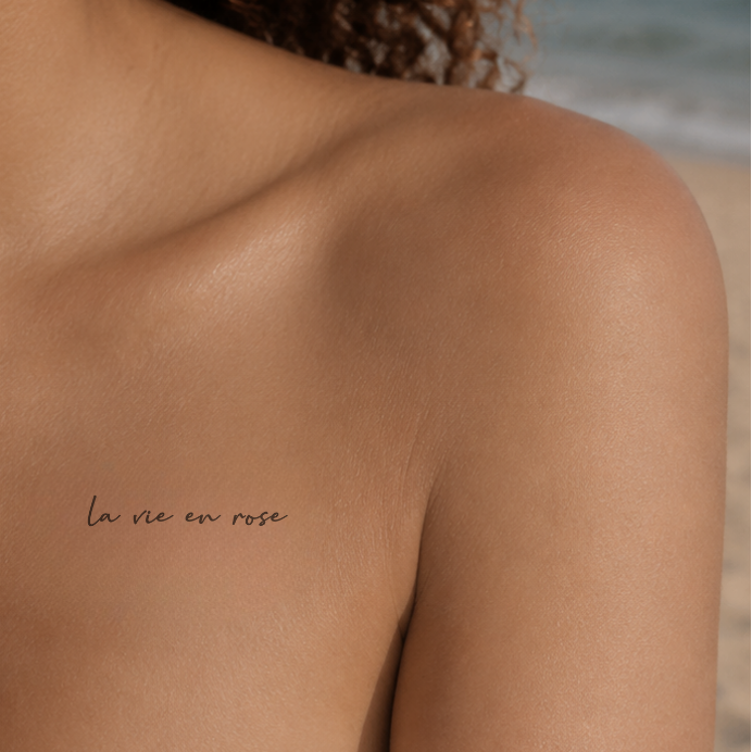 la vie en rose Tattoo von minink, der Marke für temporäre Tattoos.