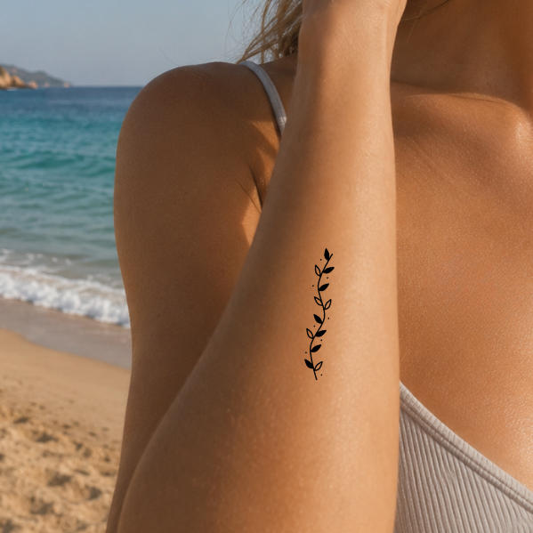 Langer Zweig Tattoo von minink, der Marke für temporäre Tattoos.