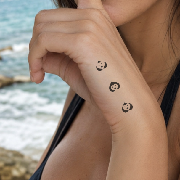 Temporäres Tattoo von minink: Filigrane Herzen mit Kontrastlinien
