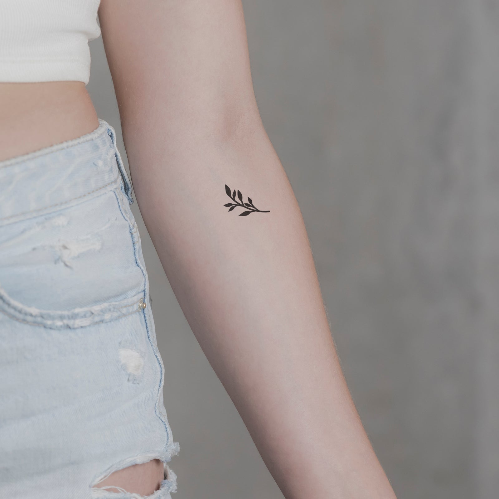 Temporäres Tattoo von minink: Kurzer Zweig