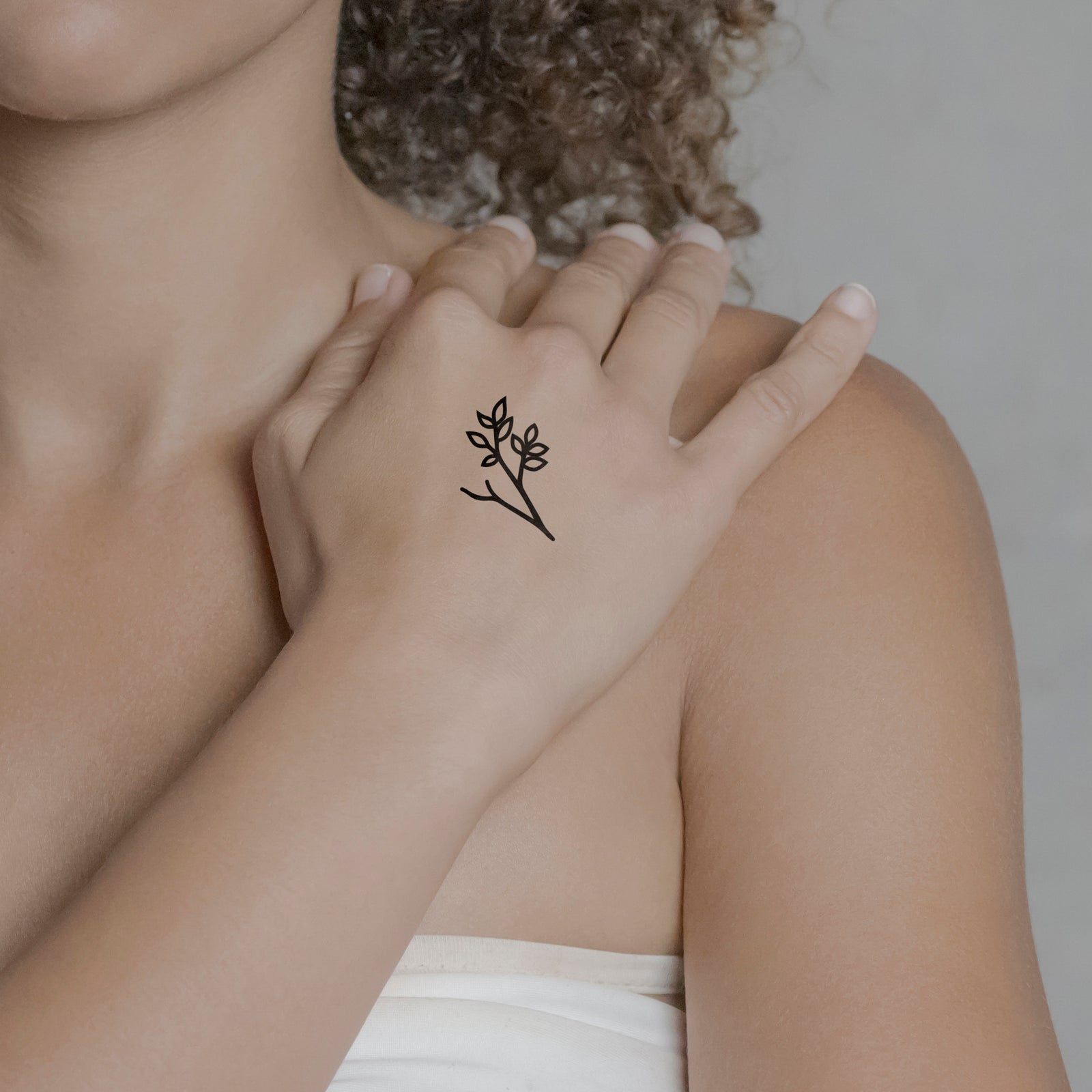 Temporäres Tattoo von minink: Einfacher Zweig