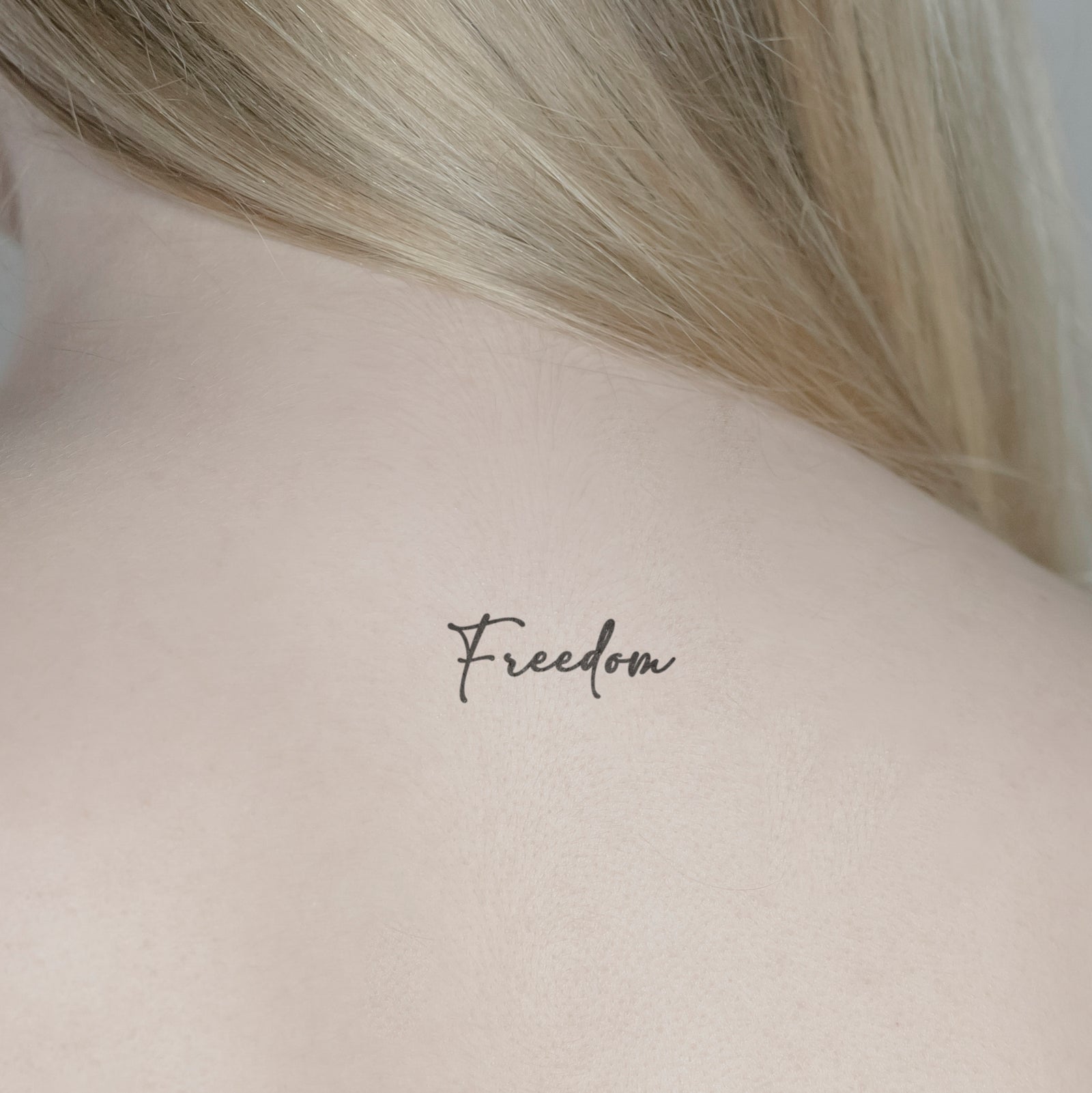 Freedom Tattoo von minink, der Marke für temporäre Tattoos.