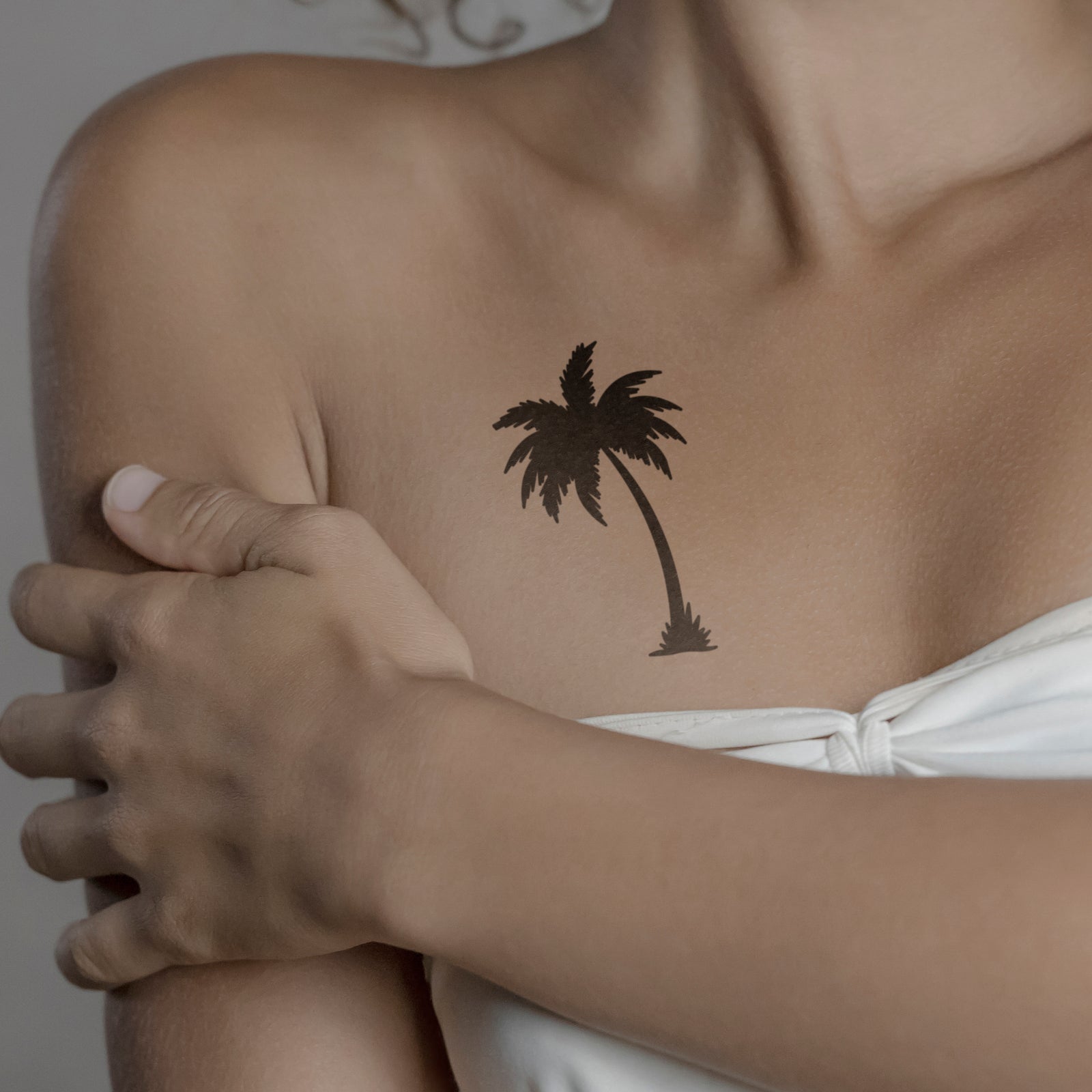 Palm tree tattoo – Luna Valley
