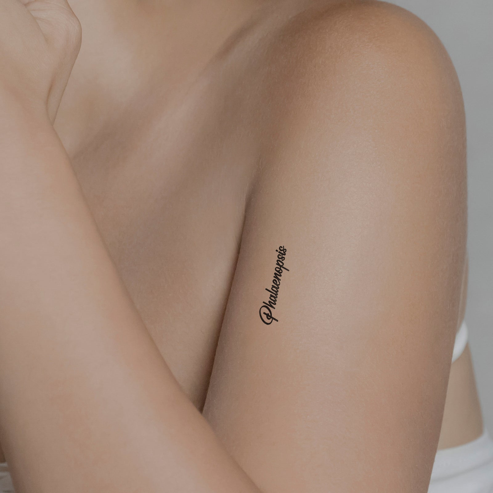 Phalaenopsis Tattoo von minink, der Marke für temporäre Tattoos.